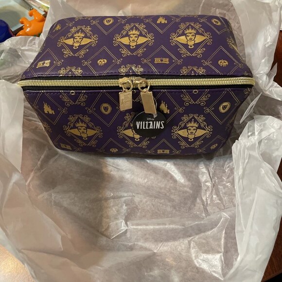 Bath & Body Works Disney Villains Collection Evil Queen Cosmetic Bag - NWT - Picture 1 of 5